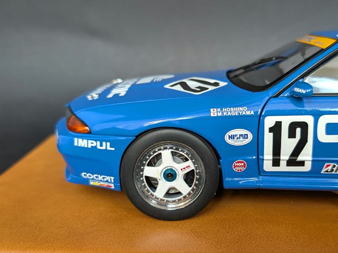 オートアート 1/18 日産スカイライン GT-R R32 カルソニック #12