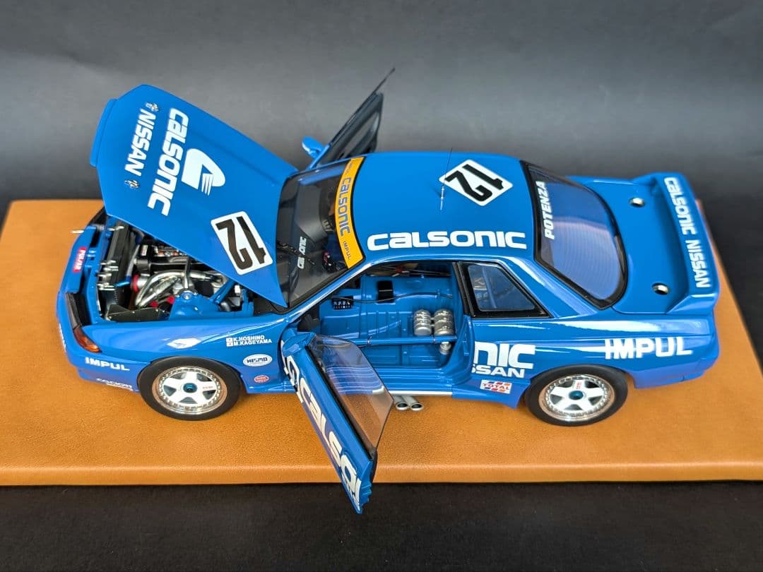 オートアート 1/18 日産スカイライン GT-R R32 カルソニック #12