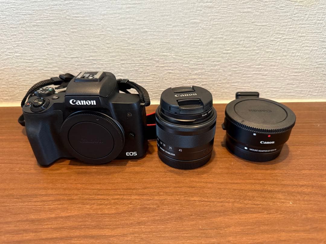 Canon EOS Kiss M ミラーレス一眼 本体レンズキット