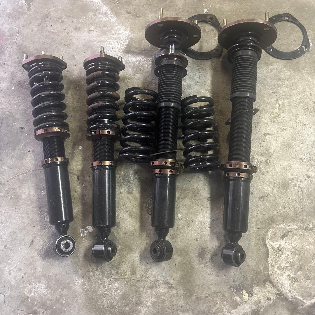 21クラウン 車高調 おそらく4WD用