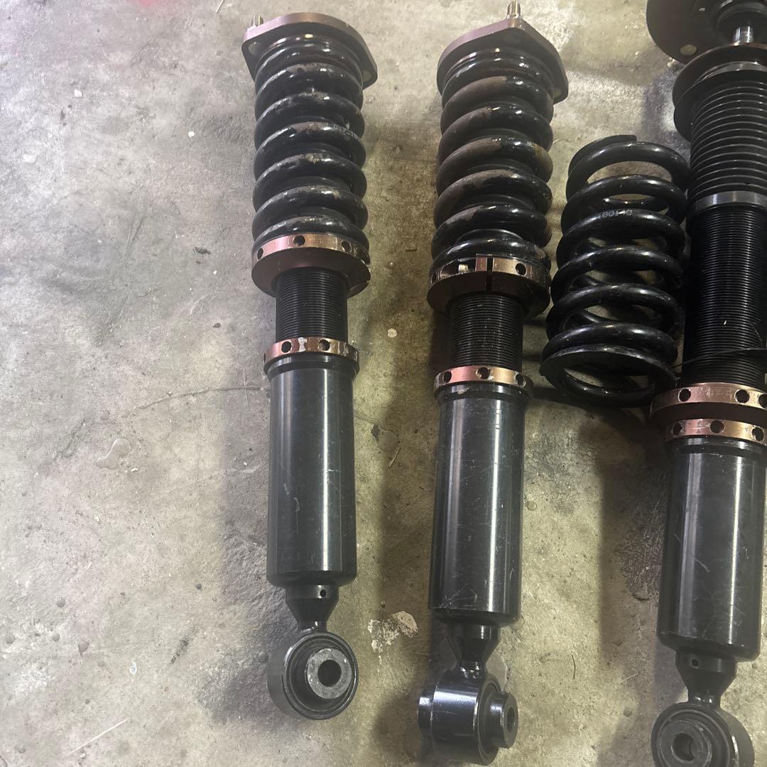 21クラウン 車高調 おそらく4WD用