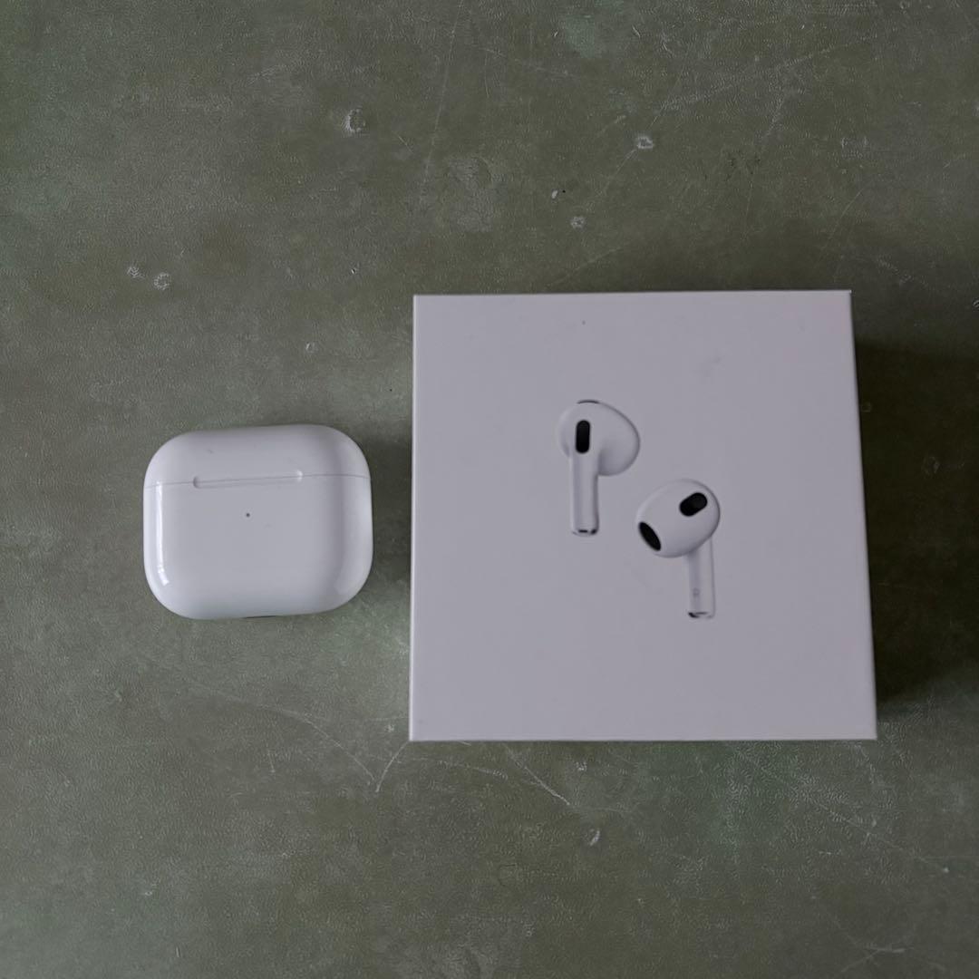 【美品/箱あり】AirPods 第3世代 (2023年3月購入)