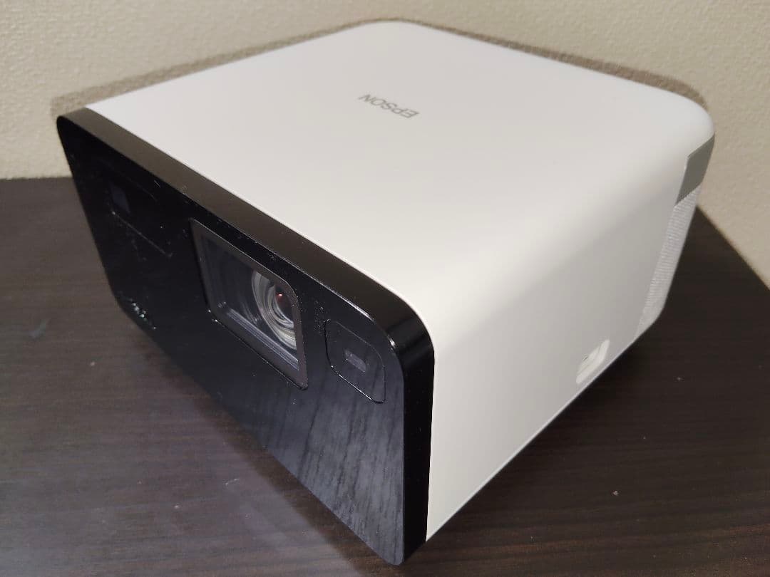 EPSON プロジェクター本体 ホワイト