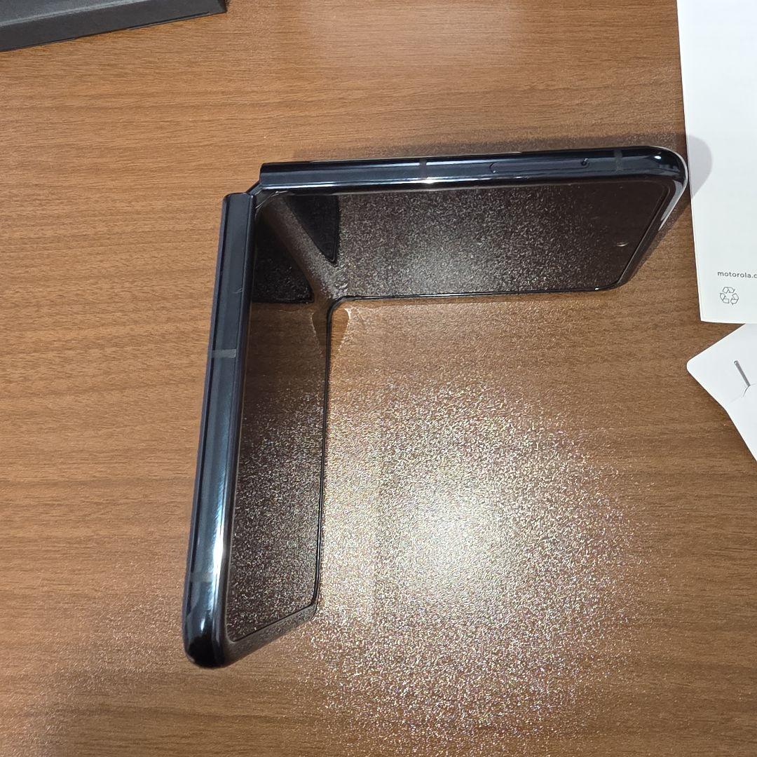 Motorola razr 50 ULTRA 本体 訳有り