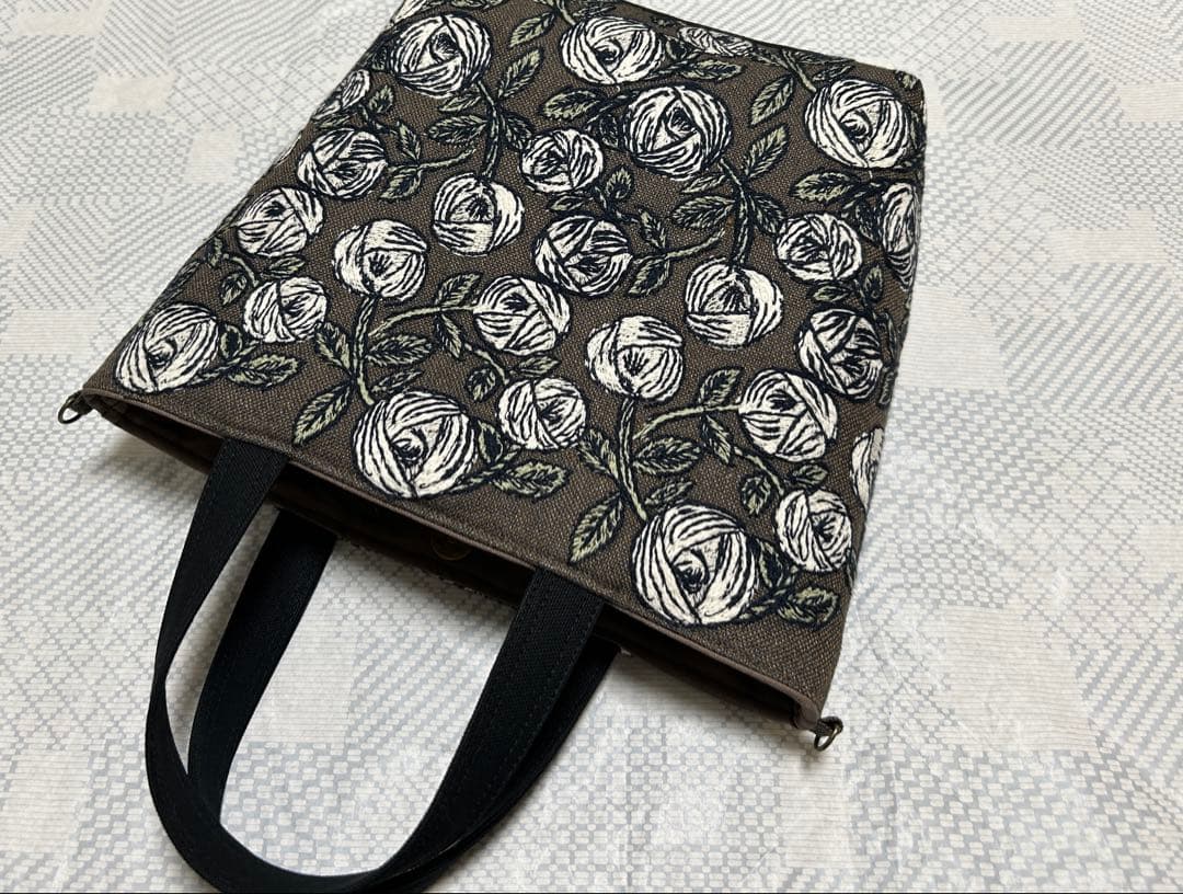 bellyの森さん 様 rosy コロりんトート