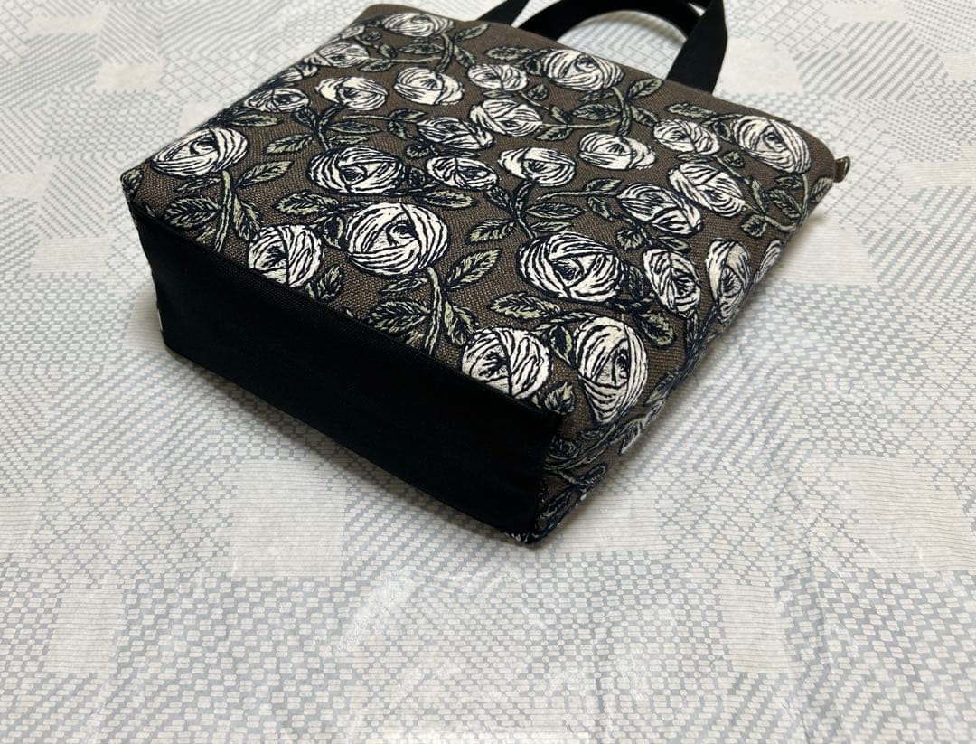 bellyの森さん 様 rosy コロりんトート