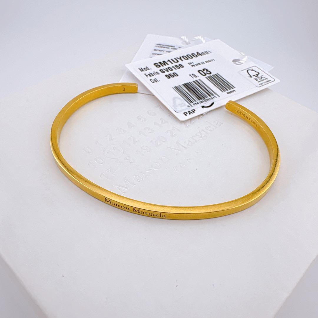 【美品】メゾンマルジェラ ロゴ カフ ブレスレット バングル ゴールド