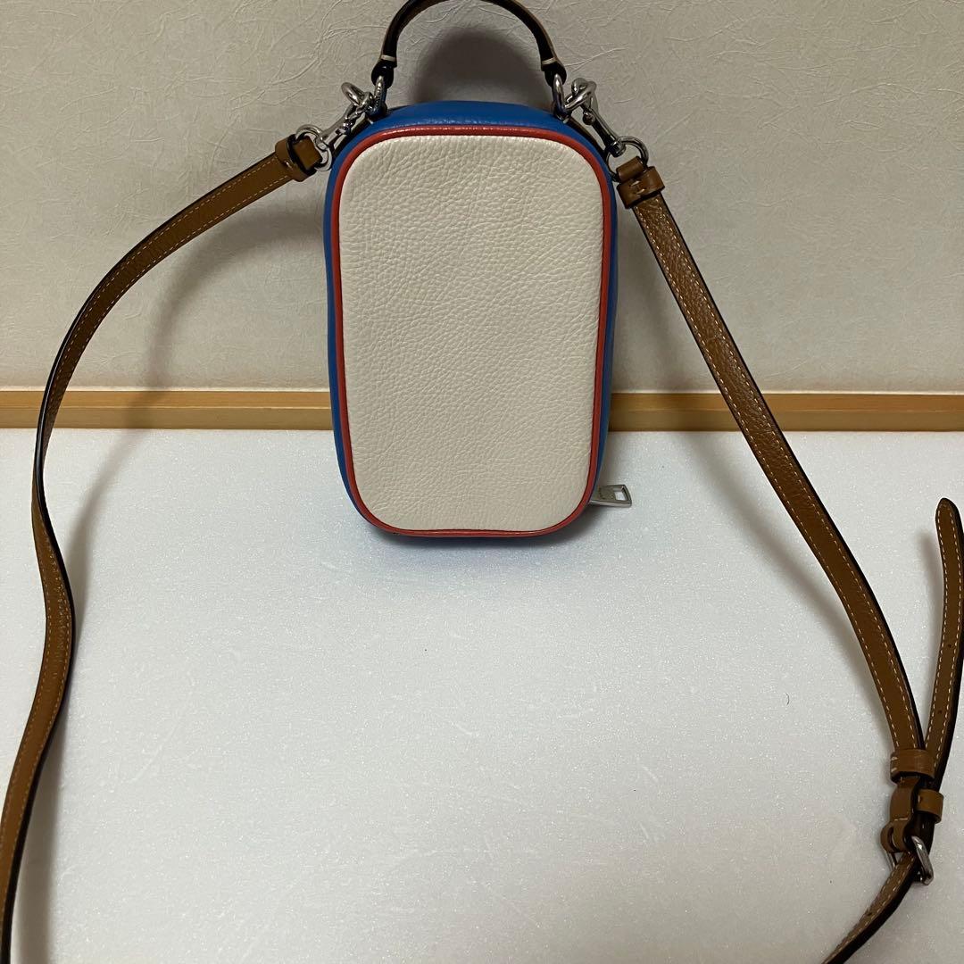 ♡24時間以内発送♡コーチ COACH スマホショルダーバッグ ホワイト/ブルー
