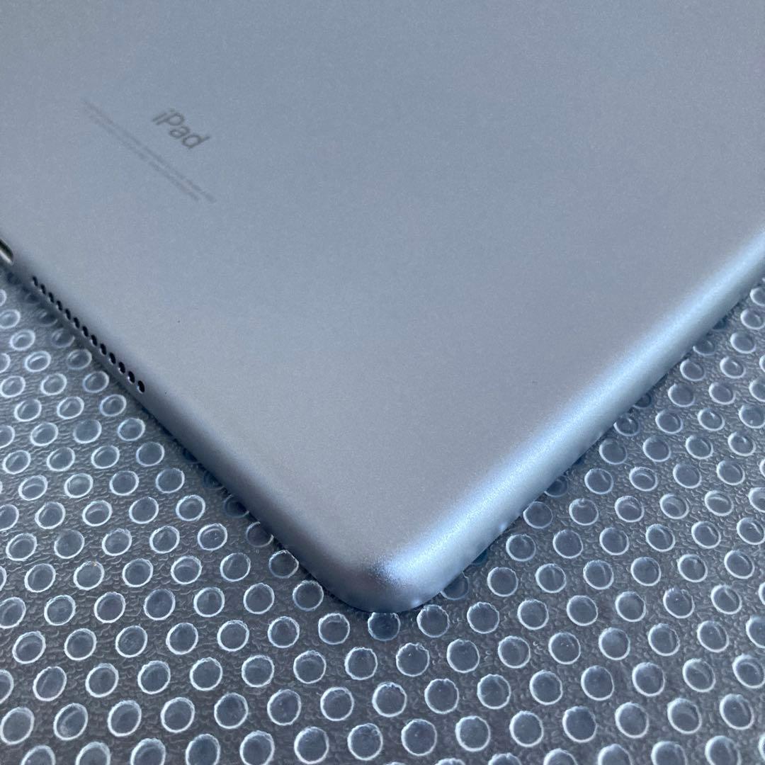 2940 美品☆電池最良好☆iPad6 第6世代 128GB WIFIモデル☆