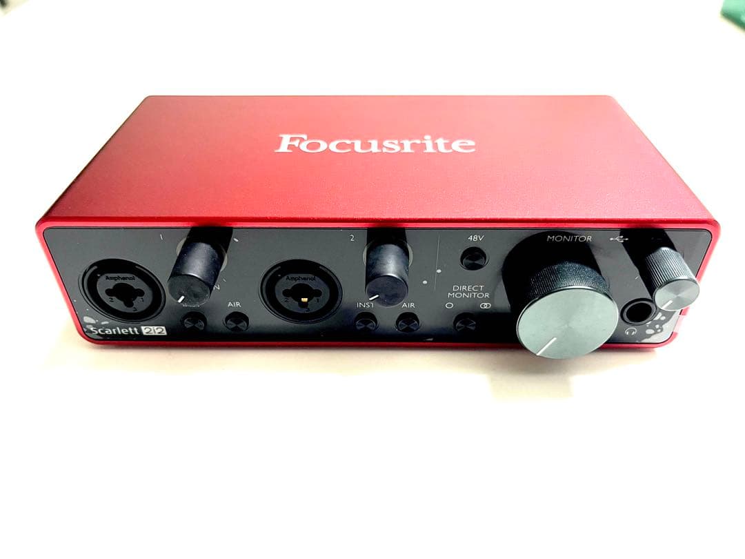 Focusrite Scarlett 2i2 (第3世代)