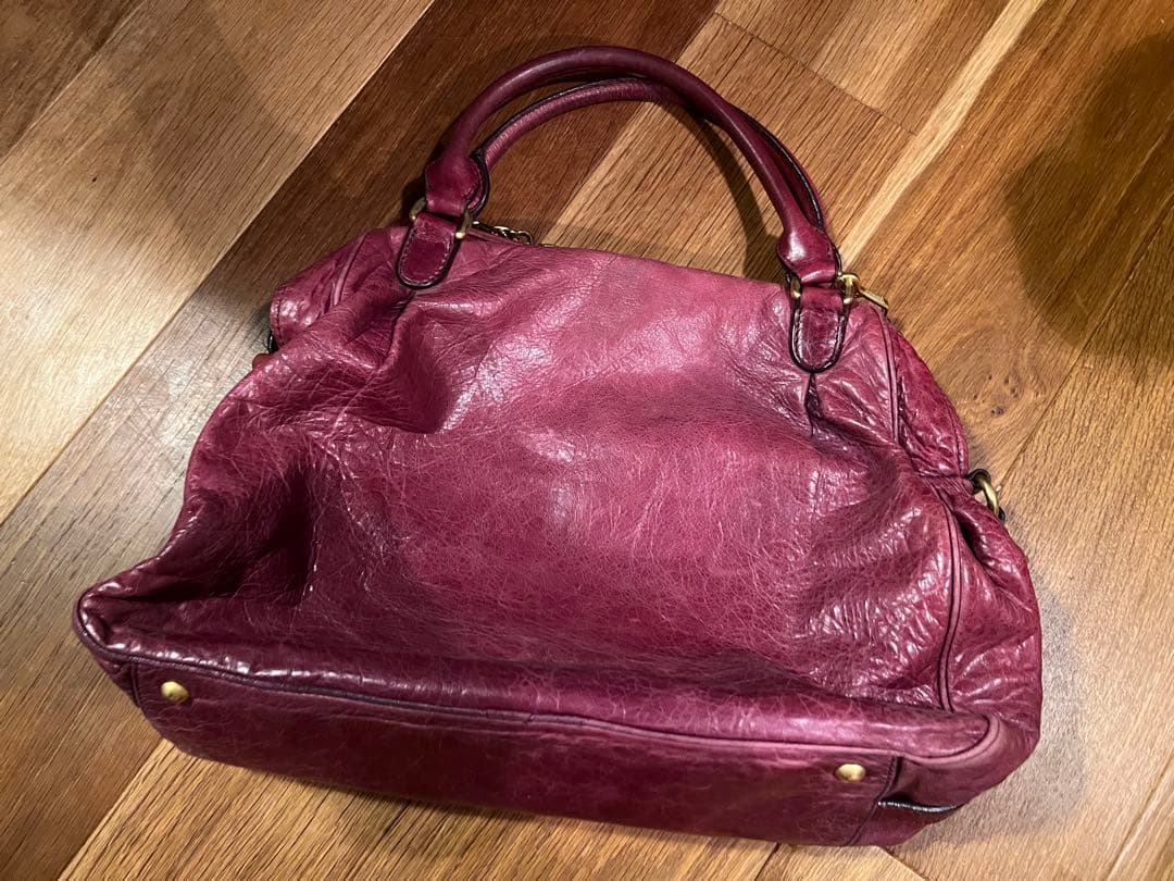 Miu Miu バーガンディレザー ハンドバッグ