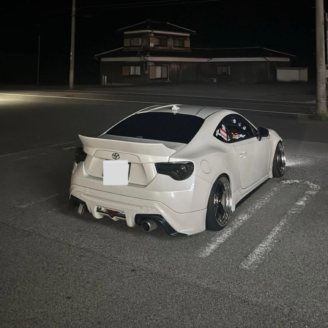 【ホワイトパール塗装】86 BRZ ダックテール