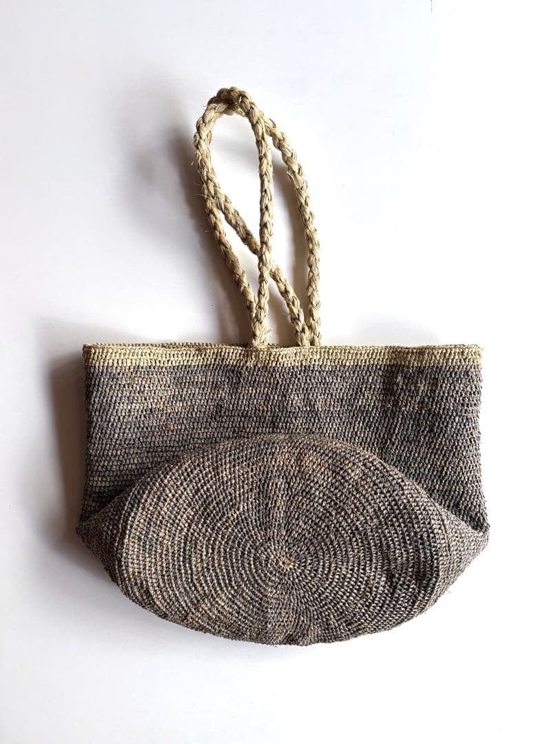 made in mada 【24SS】MOUMOUNEバイカラー ラフィアバッグ