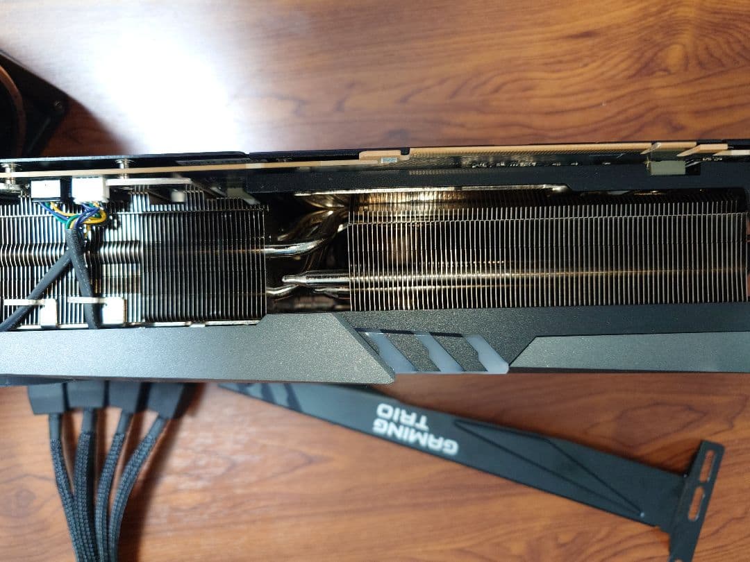 グラフィックボード・グラボ・ビデオカード GeForce RTX 4090 GAMING X TRIO 24G