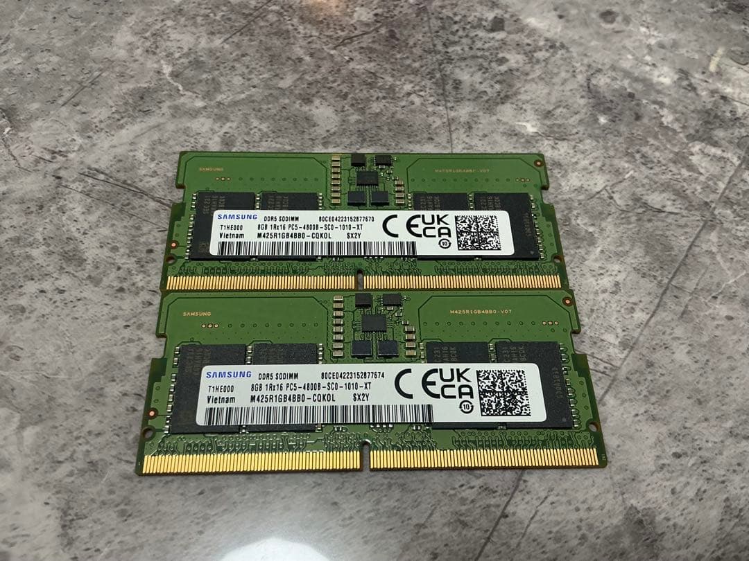 ほぼ未使用品 PC5 16GB SAMSUNG メモリー DDR5 8GBx2枚