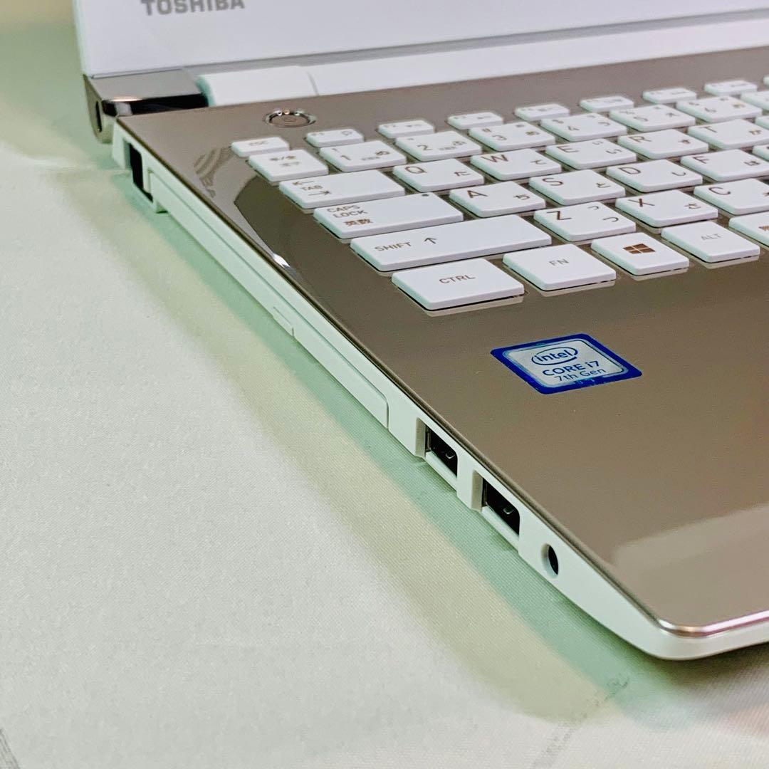 Core i7✨SSD1TB✨16GB✨カメラ✨東芝✨オフィス✨ノートパソコン