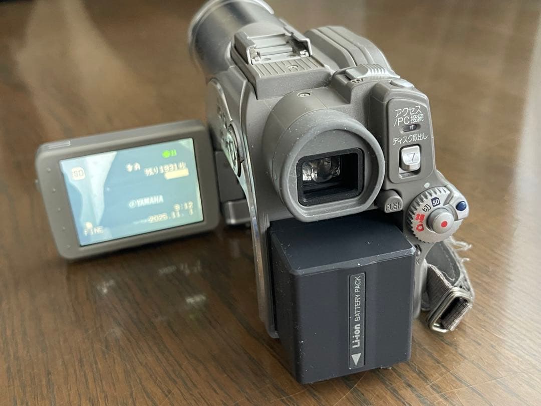 Panasonic VDR-M95 ビデオカメラ