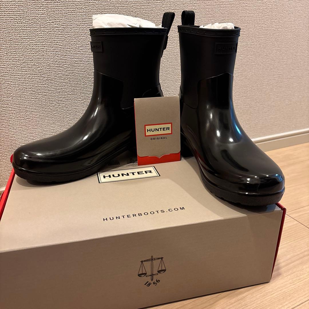 新品HUNTER ブラック ローヒールバイカーグロス
