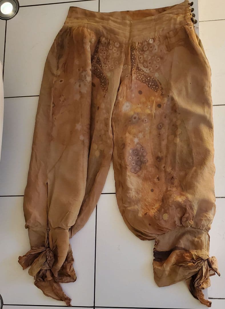 share spirit サルエルパンツ ベージュ