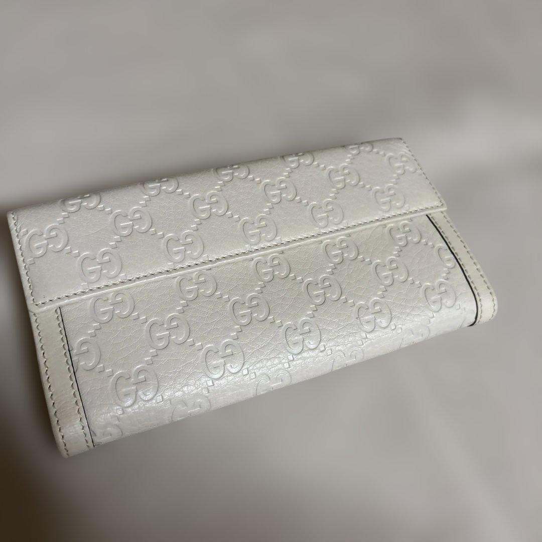 GUCCI グッチ GGシマレザー アイボリー　Ｗホックタイプ　保存袋・箱付き