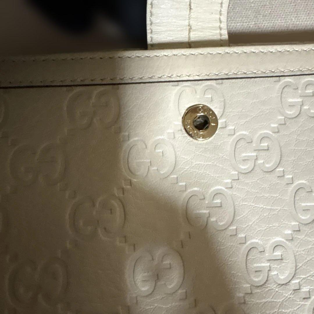 GUCCI グッチ GGシマレザー アイボリー　Ｗホックタイプ　保存袋・箱付き