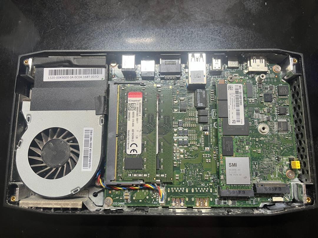 Windowsデスクトップ Intel NUC (NUC7i7KYK) 512GB Windows11