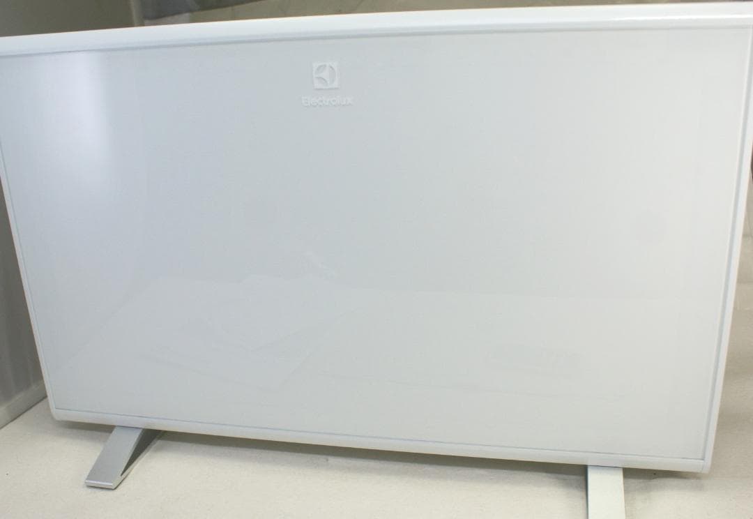 Electrolux エレクトロラックス クイックヒート 700 パネルヒーター