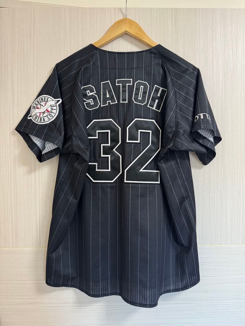 千葉ロッテ　ビジターユニフォーム　佐藤都志也32