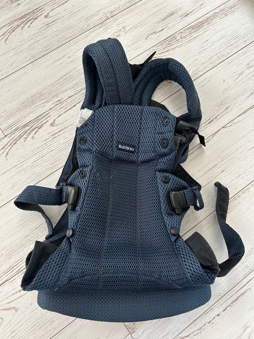 ベビービョルン　ベビーキャリアハーモニー　ネイビー メッシュ 抱っこ紐