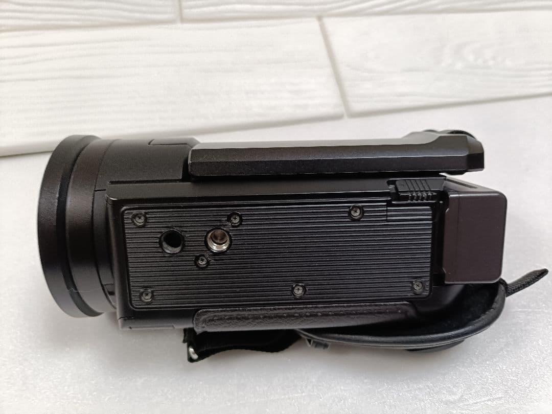 HC-WX1M【バッテリー3個＋充電器ほか】Panasonic 4K 豪華セット