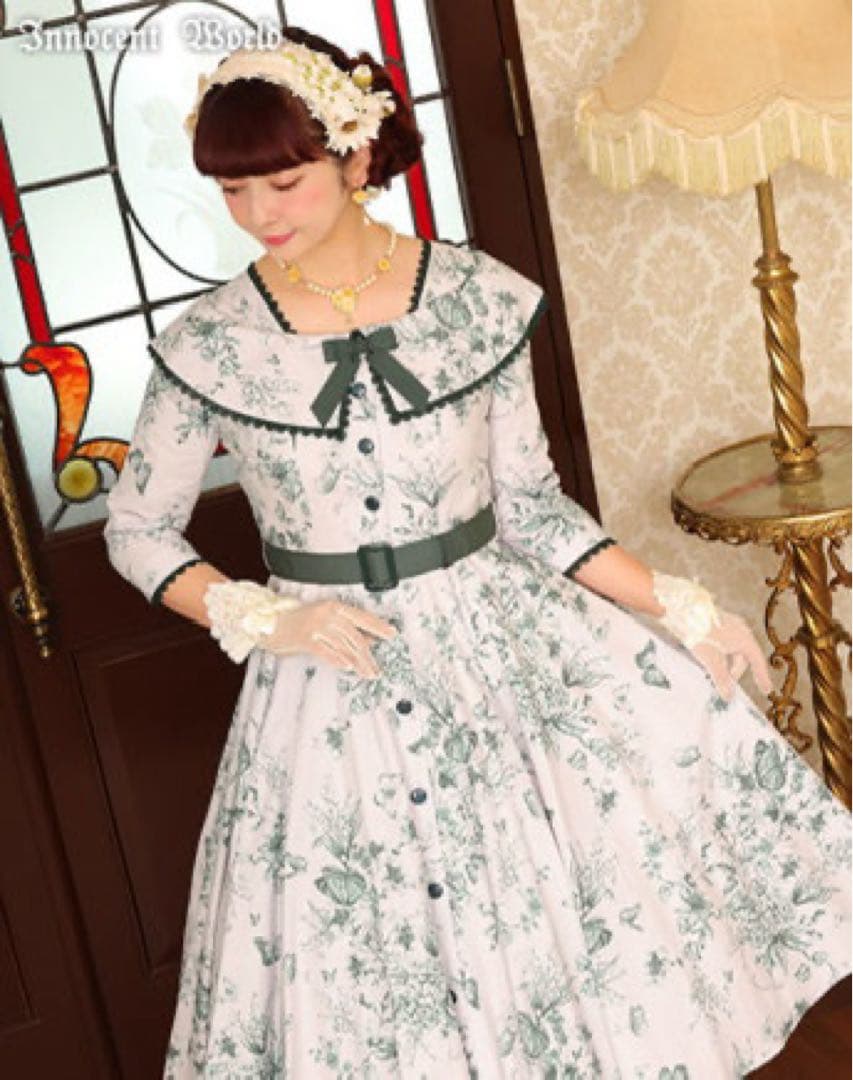 4*8様 InnocentWorld 木漏れ日の中の鈴蘭ワンピース　Mサイズ