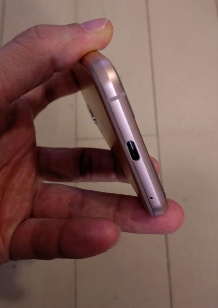 AQUOS sense3 lite（SH-RM12/simフリー）