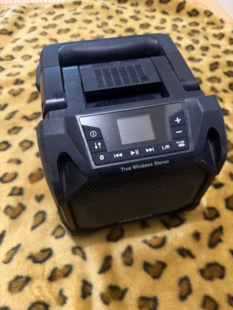 中古品　マキタ　スピーカー　MR203