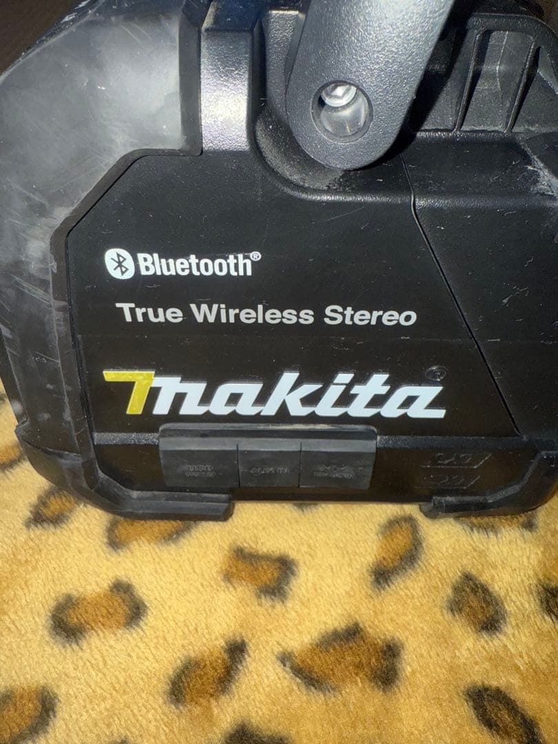 中古品　マキタ　スピーカー　MR203