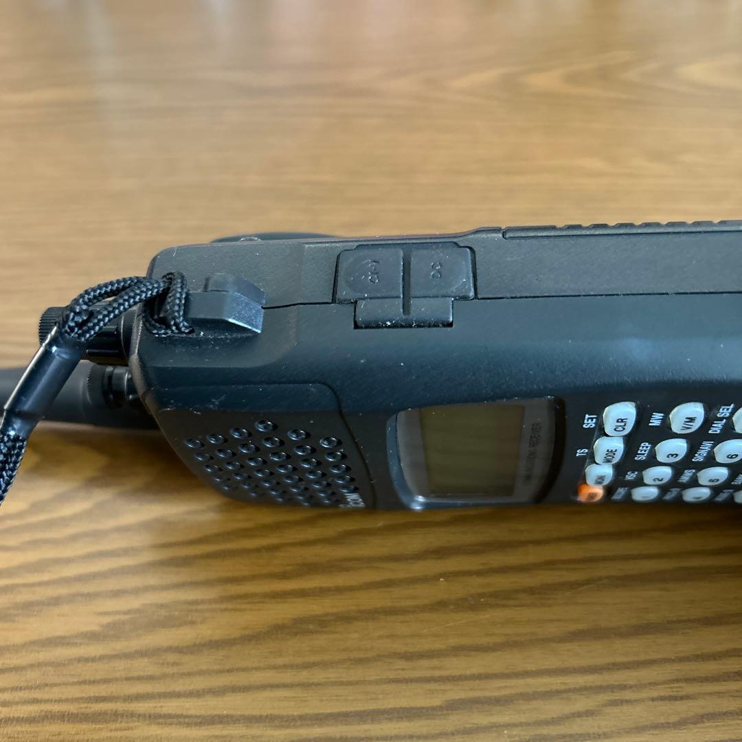 アイコム　広帯域ハンディ受信機　IC-R10