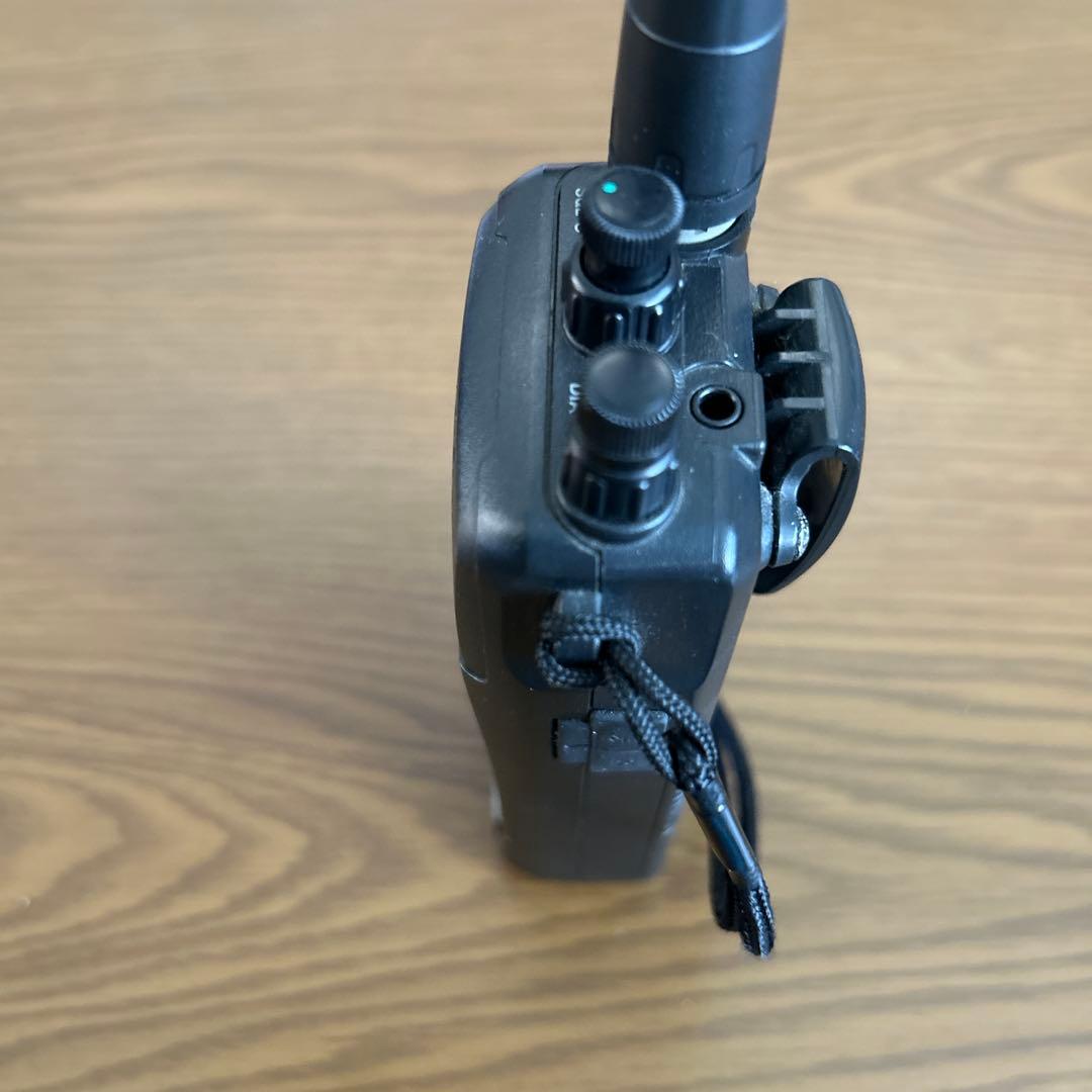 アイコム　広帯域ハンディ受信機　IC-R10