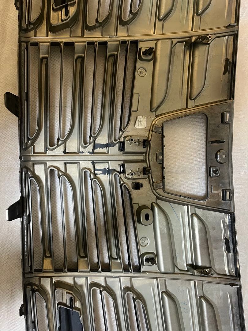 アルファード30 前期　フロントグリル ライトスモーク