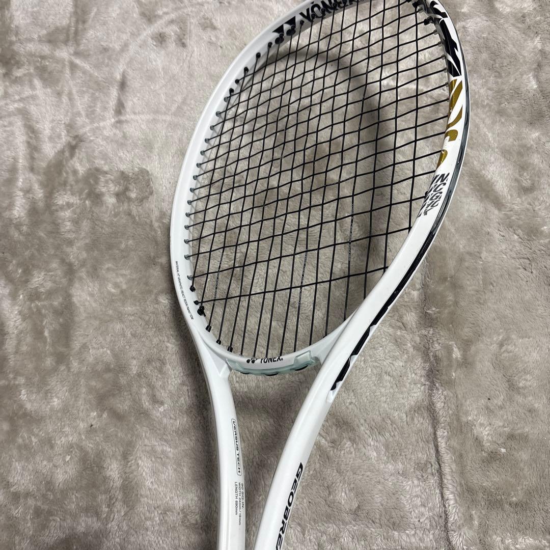 美品 ヨネックス ジオブレイク70vsバーサス