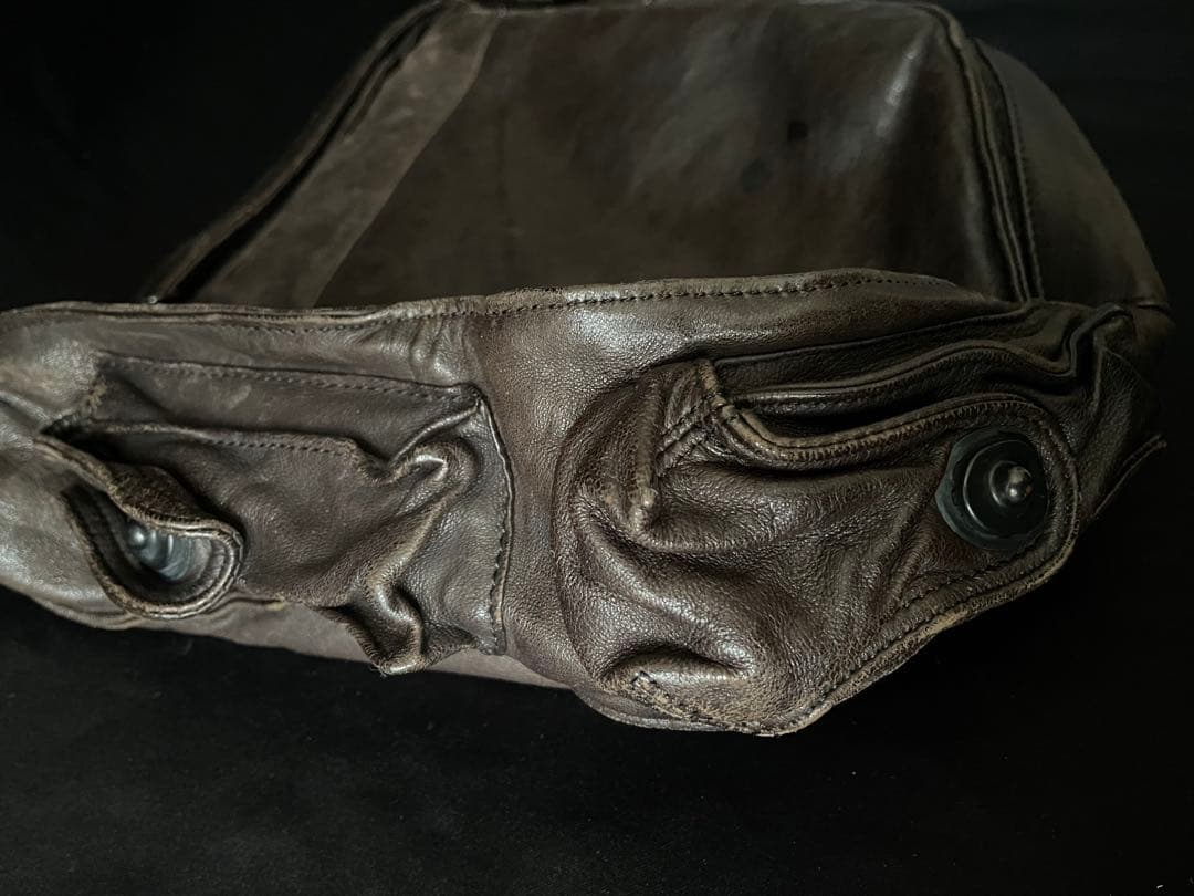 JULIUS ガスマスク　レザー　ショルダーバッグ/DEVOA/GUIDI