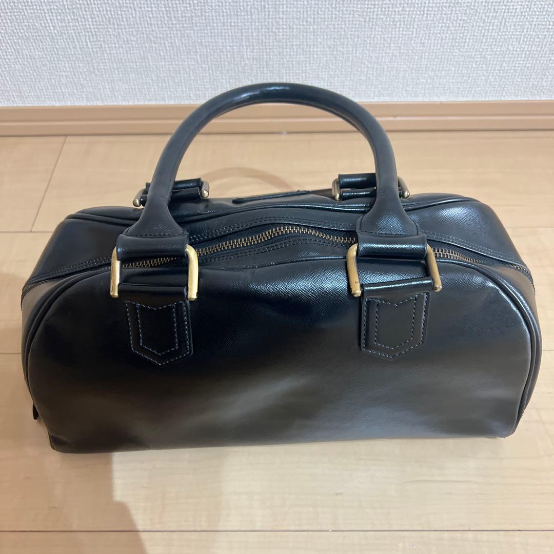 BURBERRY ブラックレザー ハンドバッグ