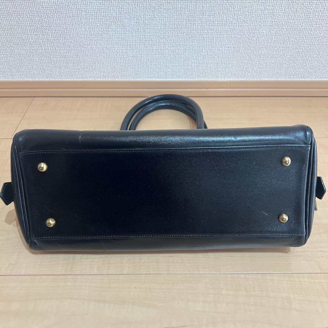 BURBERRY ブラックレザー ハンドバッグ