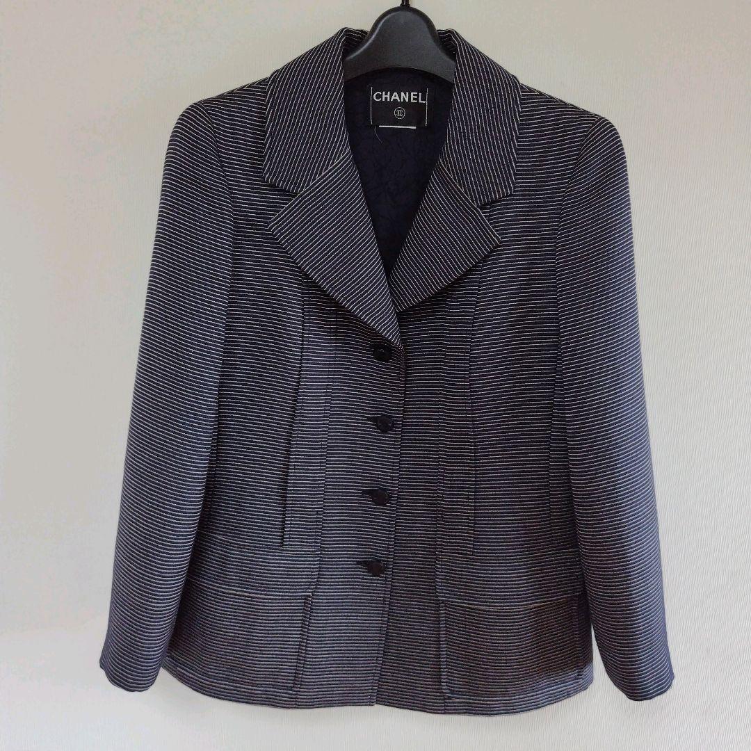 CHANALシャネルジャケット ストライプ柄 シャネルロゴ入りボタン付き
