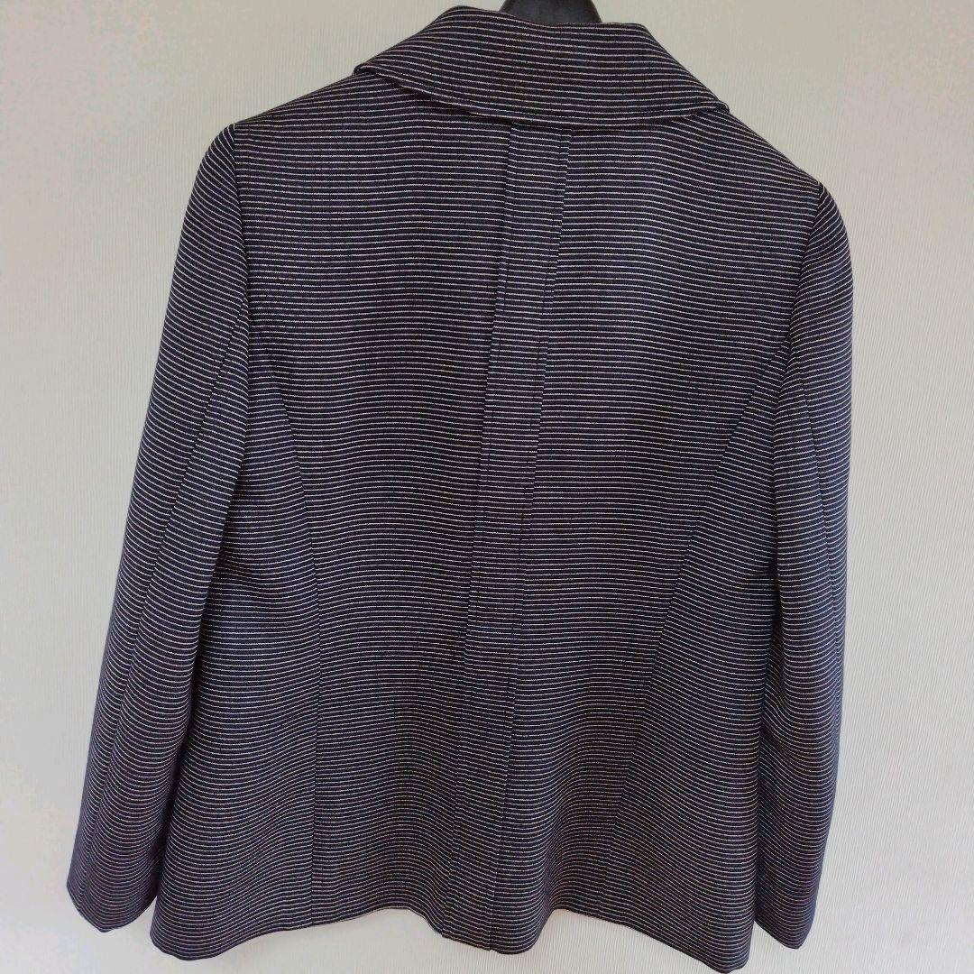 CHANALシャネルジャケット ストライプ柄 シャネルロゴ入りボタン付き