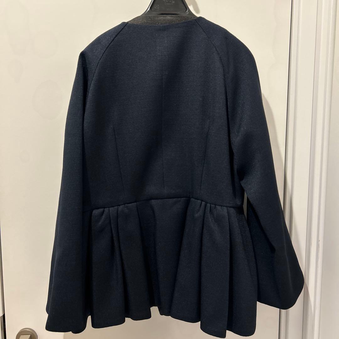THREESQUARE ペプラムジャケット