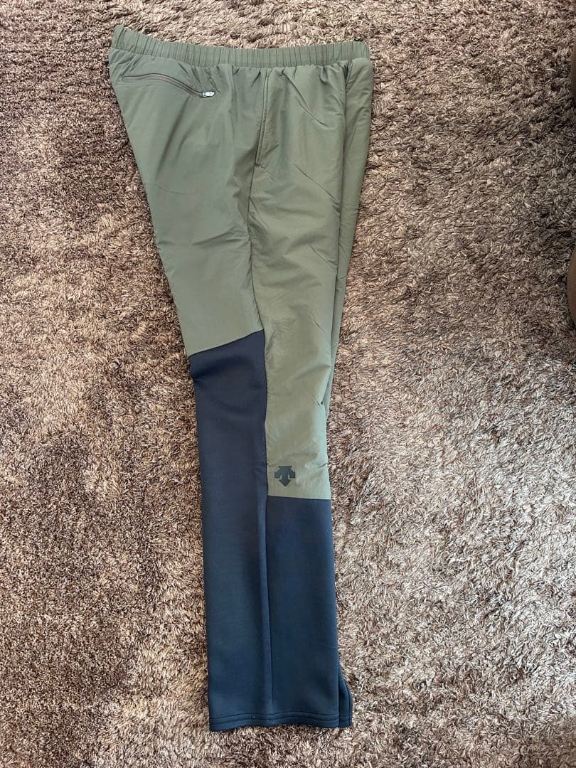 値下　デサント　アウトドア用　オリーブグリーン上下セット　 Oサイズ