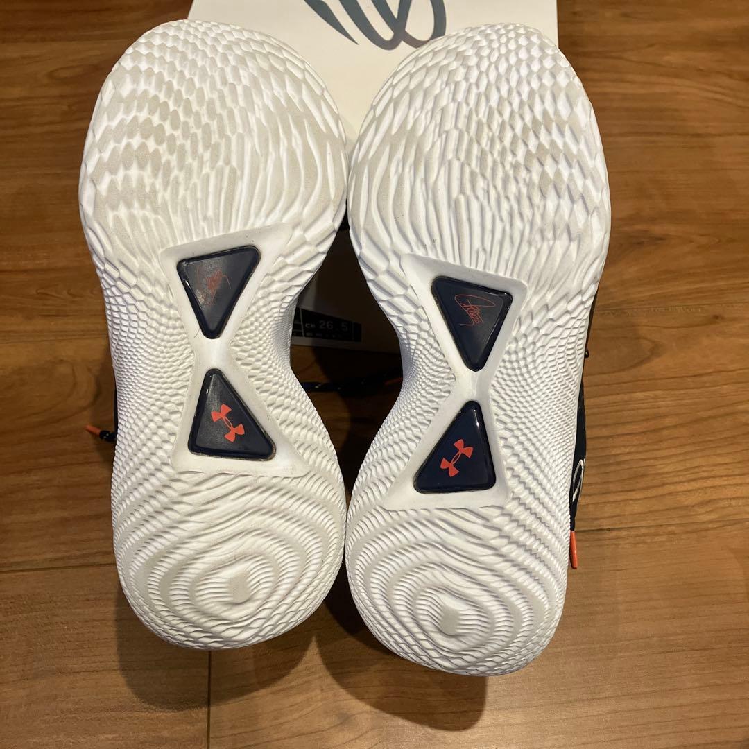 アンダーアーマー　カリー9 26.5cm