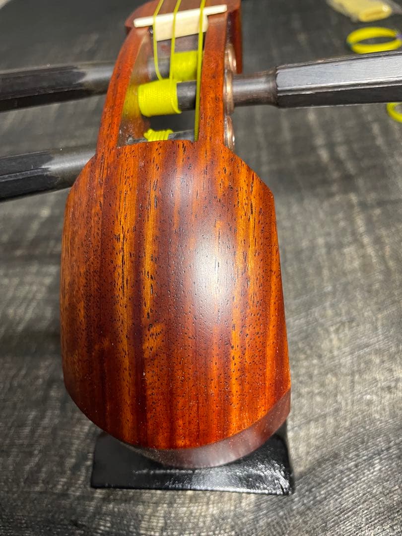 和胡弓　弓、付属品付き