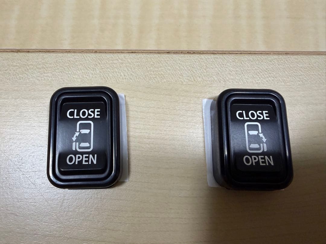 N-BOX JF5 純正アームレストコンソール＋スライドドア増設スイッチ