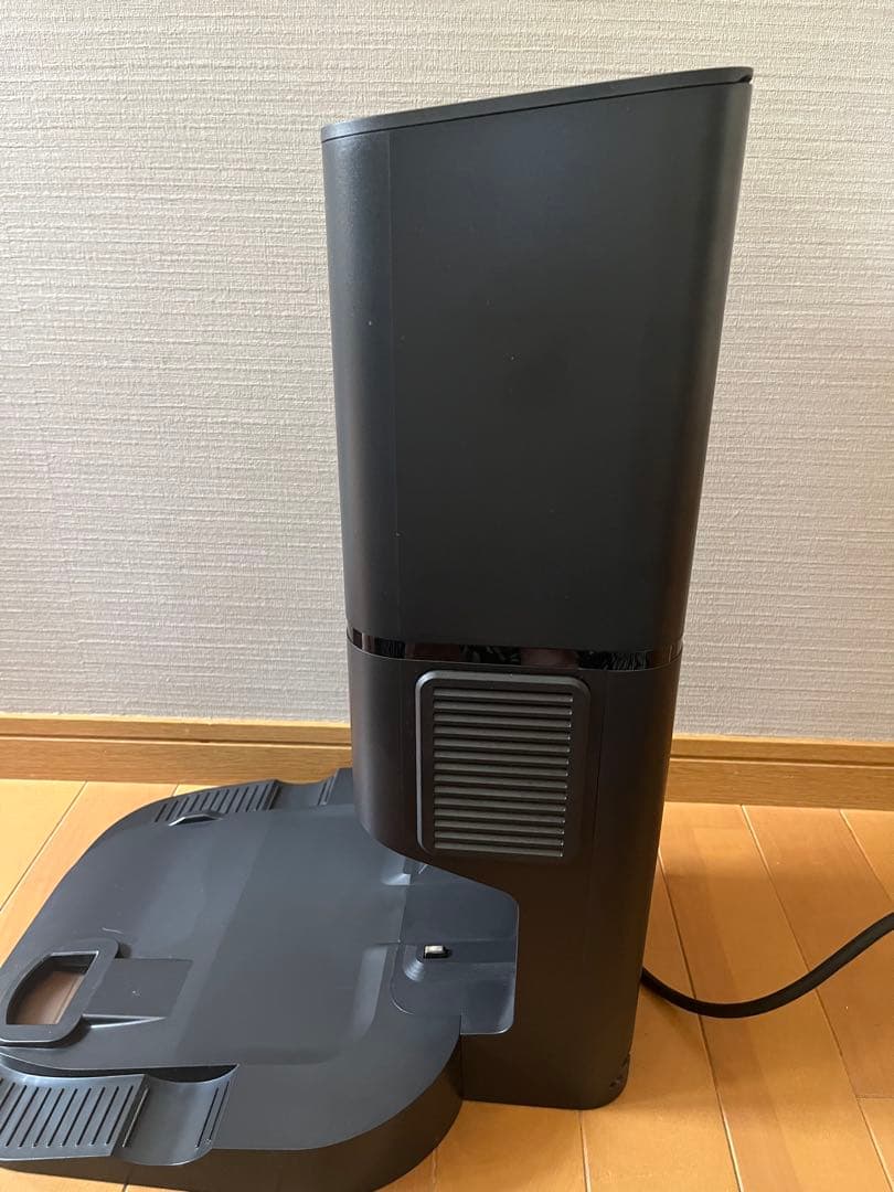 ルンバ i3+ 自動ゴミ収集機能付きロボット掃除機本体