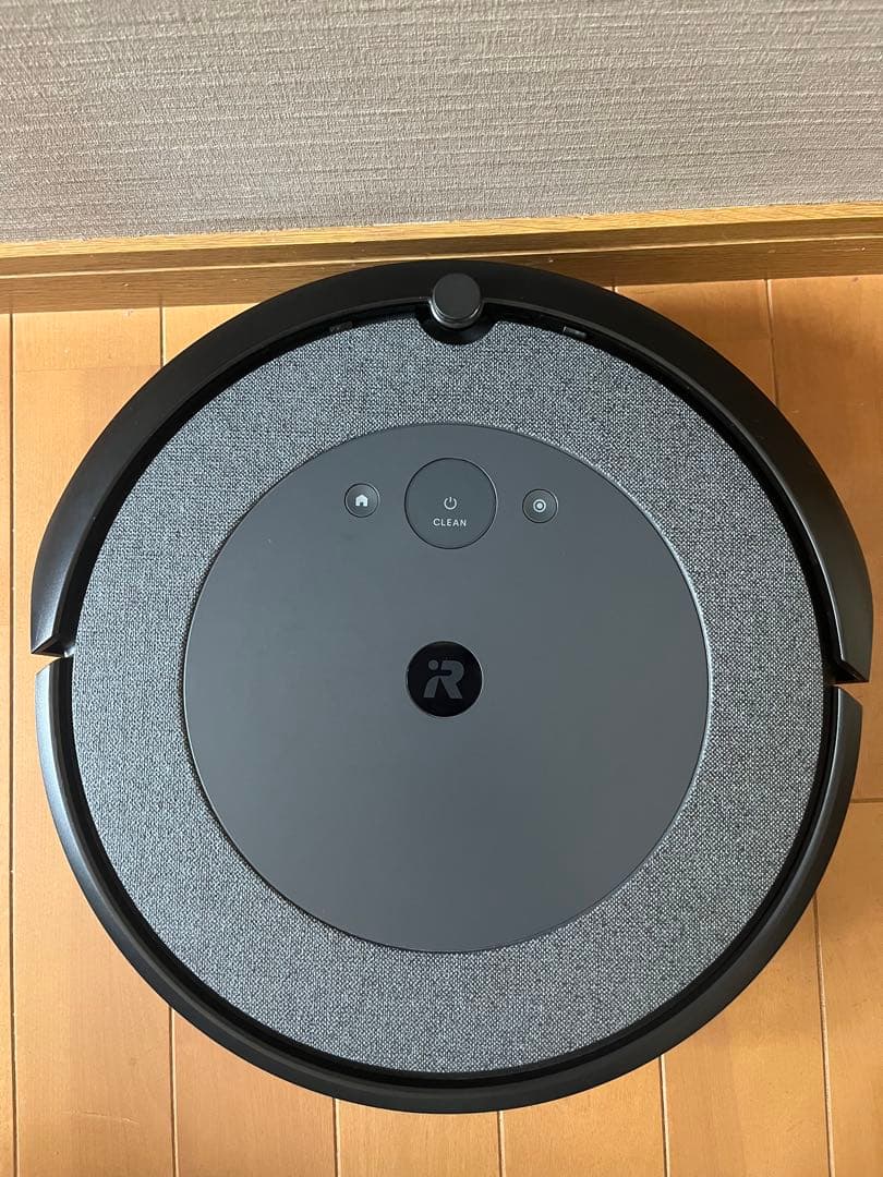 ルンバ i3+ 自動ゴミ収集機能付きロボット掃除機本体